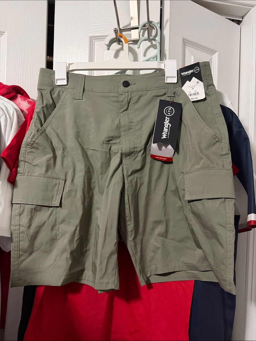 Wrangler Men’s Olive Cargo Shorts